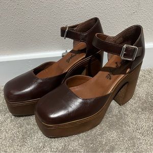 Free people Gwen Mary Jane platform shoes - brown size 7 <3 Adorable & worn 1x